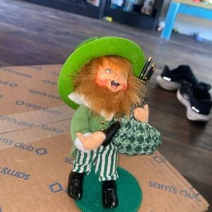 Annalee Green and White Holiday Decor Figure